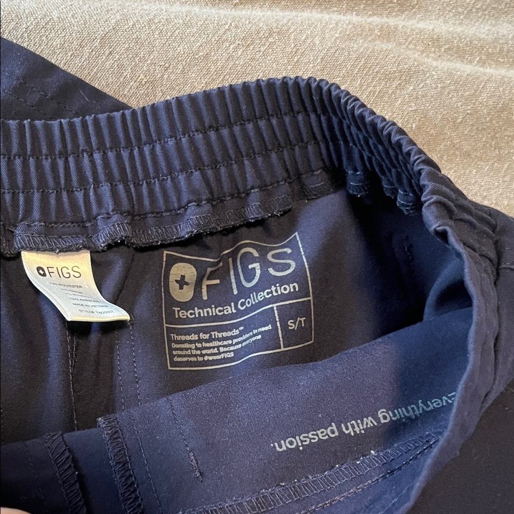 Figs Navy Elastic-Waist Scrub Pants